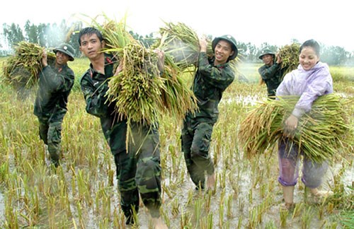 Nhận diện các chiêu bài "dân sự, chính trị" về công tác nhân sự